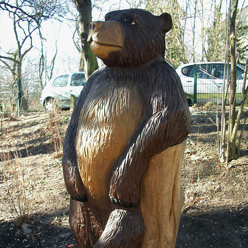 7.31 Rzeźba „Niedźwiedź” stojący